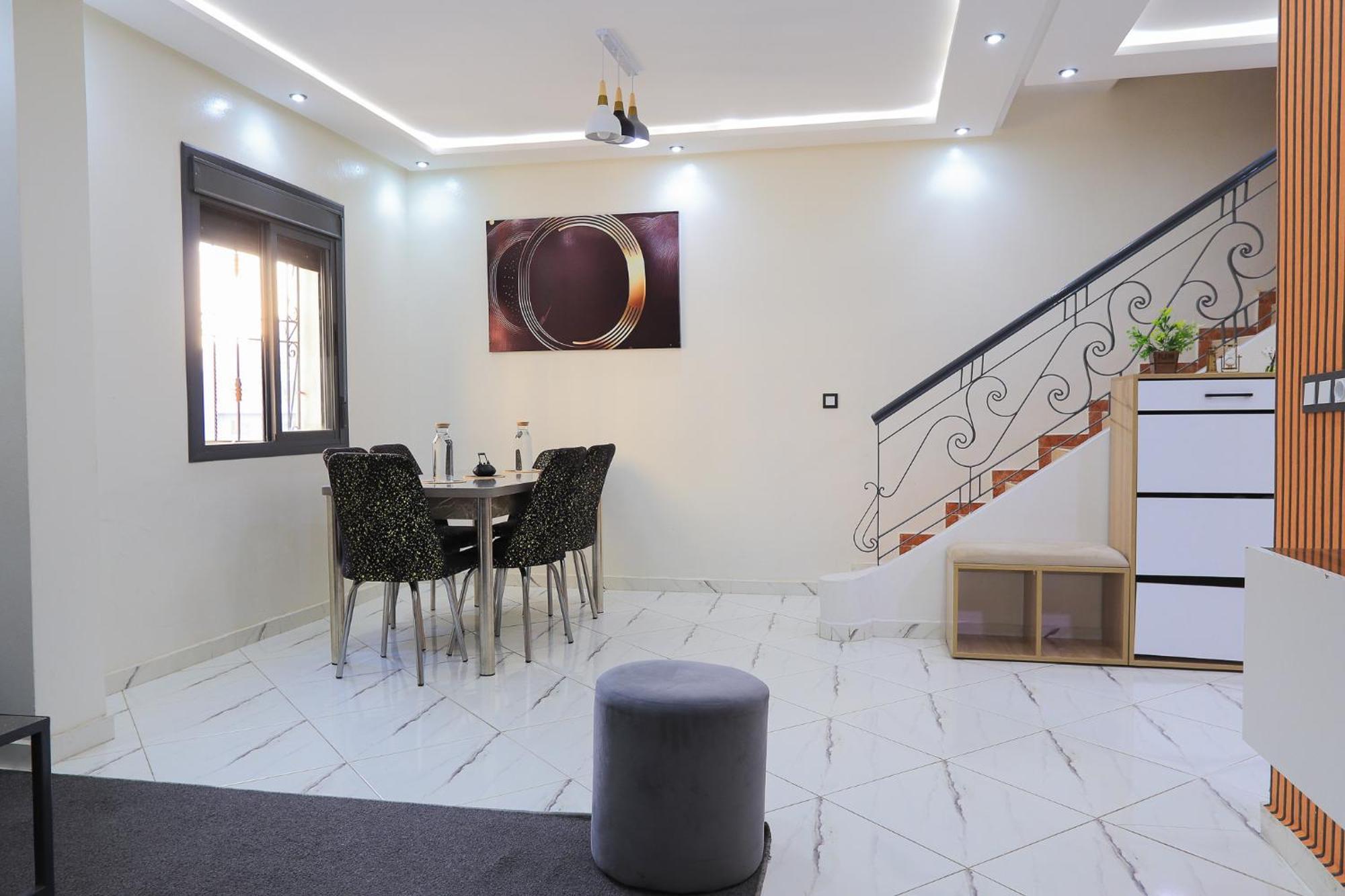 Duplex Familial 3 Chambres Au Coeur De La Corniche De Tanger Екстериор снимка